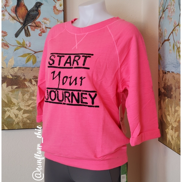 [NEW] Pink Lotus Lightweight Sweatshirt - Picture 3 of 10